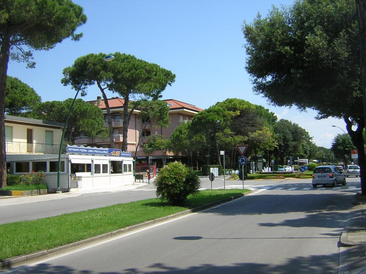 Cond Primavera Lignano Sabbiadoro Exterior foto